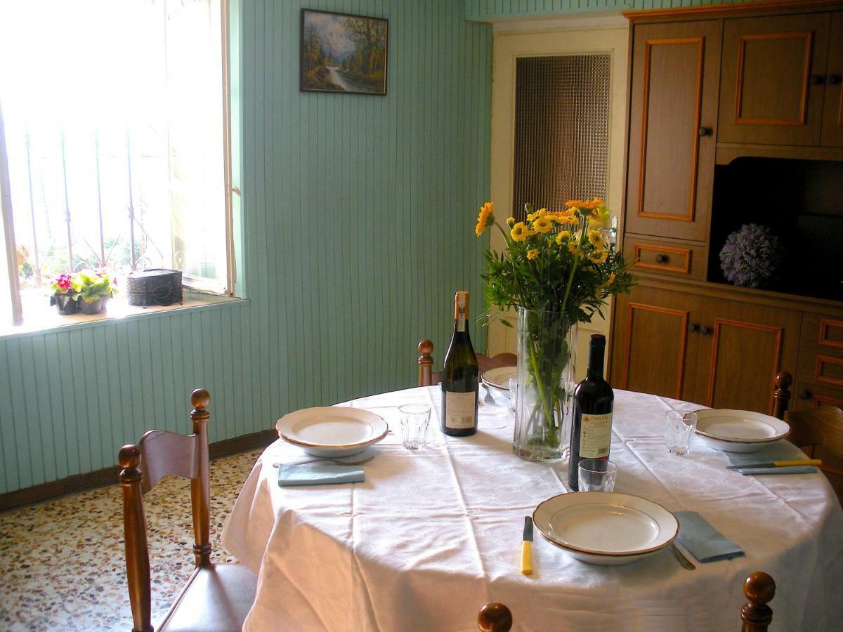 Cascina Tra I Vigneti A Nizza Monferrato Villa ภายนอก รูปภาพ